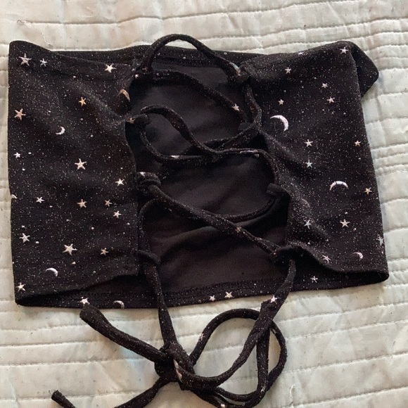 Black magic top🖤✨ - Picture 1 of 2